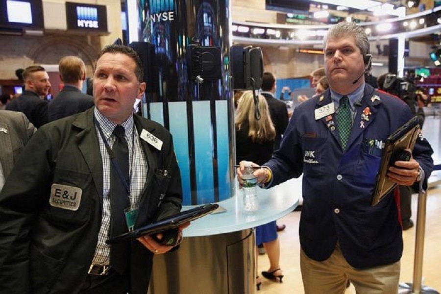 Traders work on the floor of the New York Stock Exchange in New York City, US, November 3, 2016. Reuters