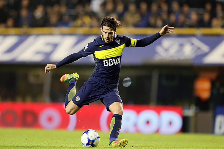 Gago recalled as Argentina seek ideal Messi partner