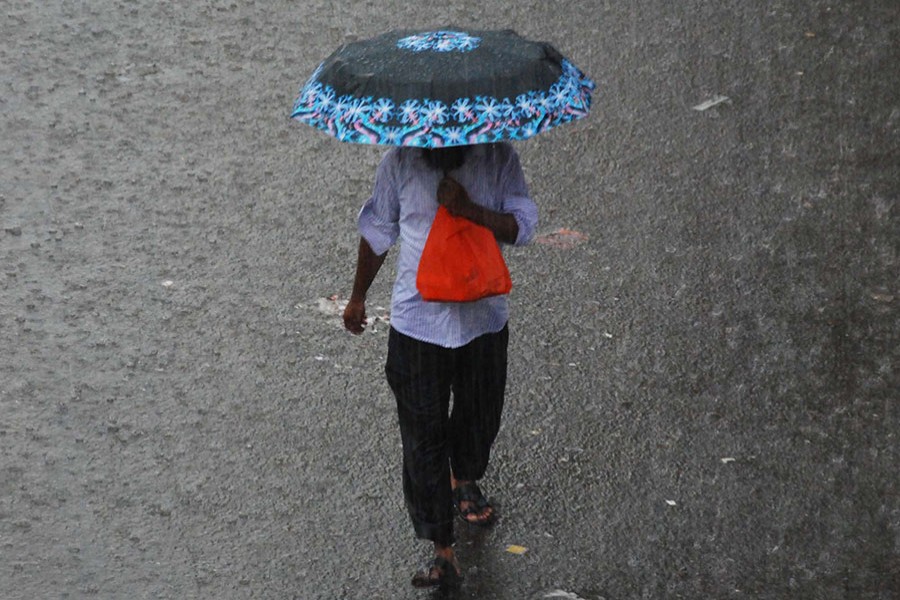 Countrywide heavy rain is expected due to a depression over the Bay of Bengal. - Focus Bangla file photo