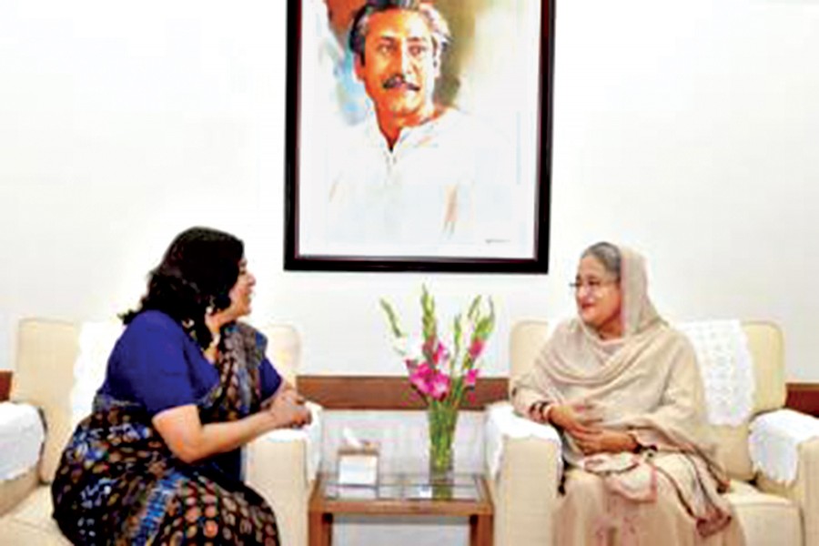 Sri Lankan High Commissioner to Bangladesh Yasoja Gunasekera paid a farewell call on Prime Minister Sheikh Hasina at Ganabhaban Sunday. 	— BSS Photo