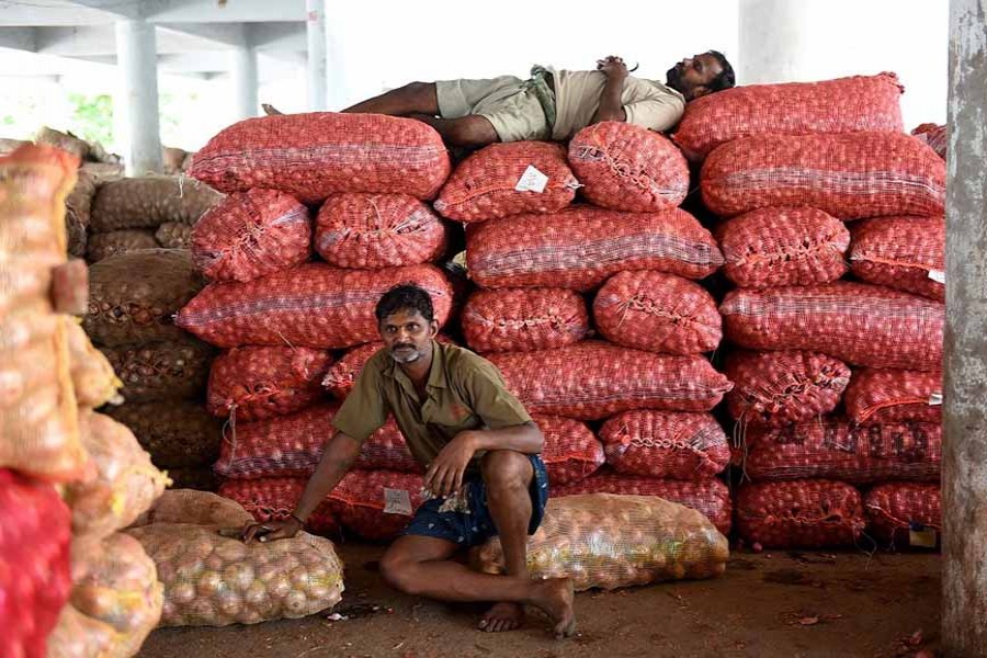 Soaring onion prices   