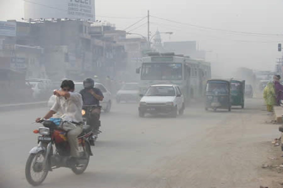 Dust pollution in Dhaka city