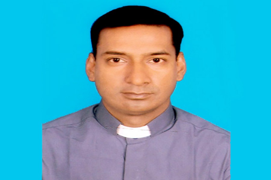 Law enforcers yet to trace Natore priest