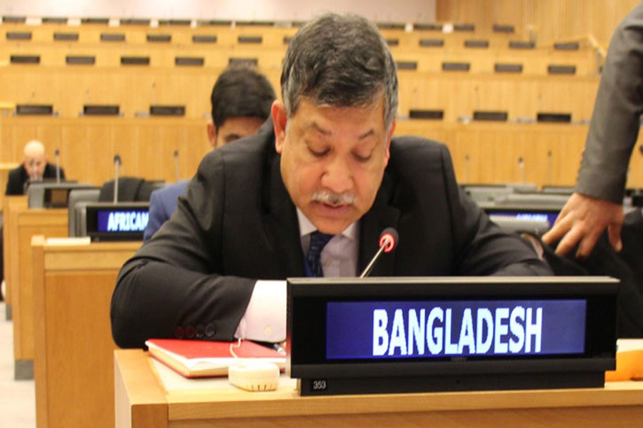 Masud Bin Momen addressing at the UN committee meeting, photo collected.