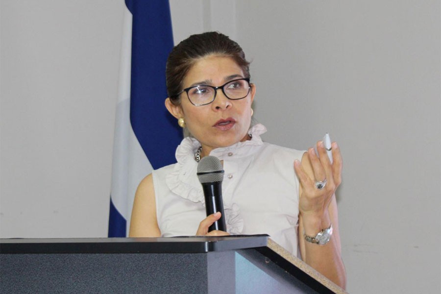 Hilda Hernandez, sister of Honduran President Juan Orlando Hernandez (not pictured), addresses the audience at an event in Tegucigalpa, Honduras October 3, 2016. (Reuters Photo)