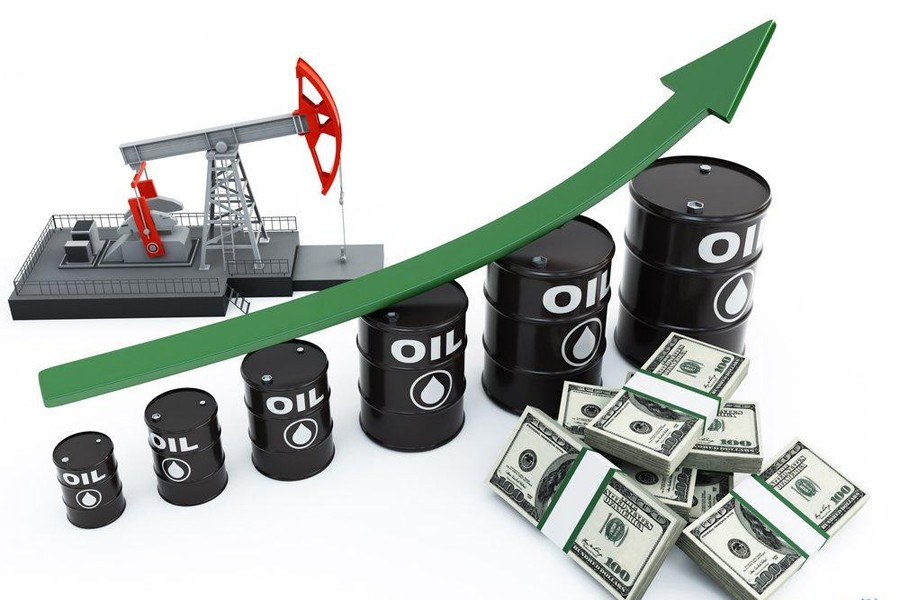 Oil price inches higher in light volumes