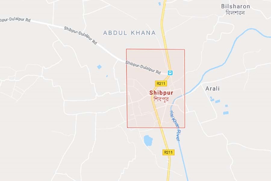 Locals block Dhaka-Sylhet highway in Narsingdi