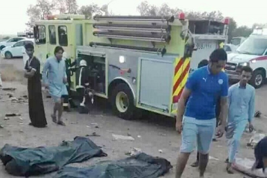 Six Bangladeshis among dead in Saudi road crash