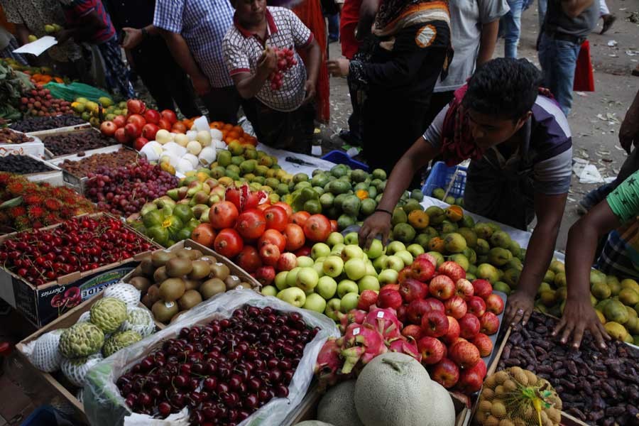 High tax mars record jump in fruits import