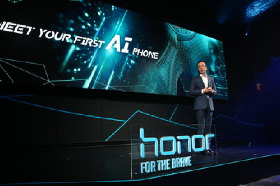 Honor releases AI-powered phone in overseas markets