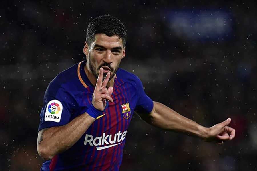 Luis Suarez serves up Barcelona’s first League win away against Real Sociedad since 2007. - AP photo