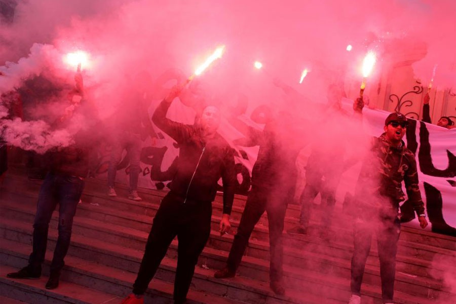 Men shout slogans during demonstrations on the seventh anniversary of the toppling of president Zine El-Abidine Ben Ali, in Tunis, Tunisia January 14, 2018. (Reuters)