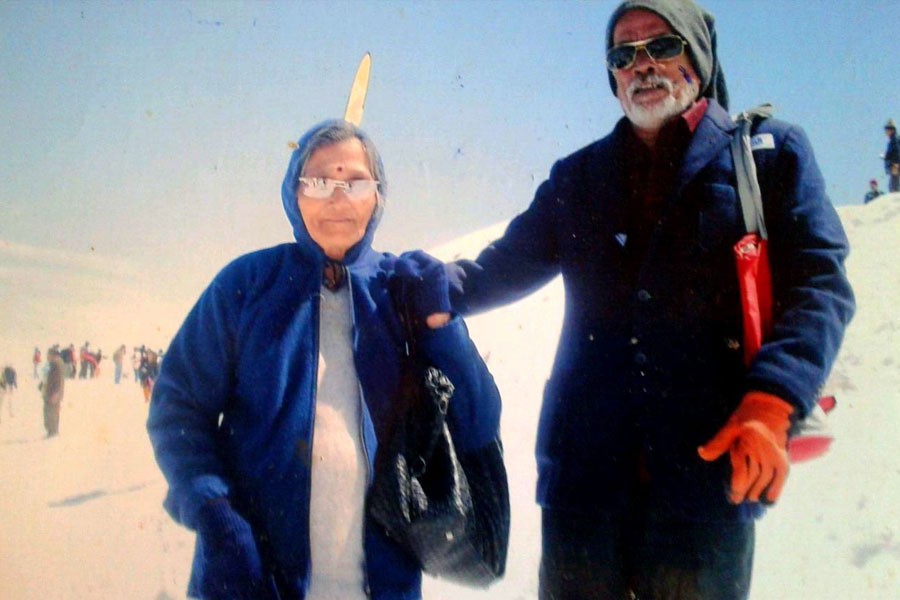 Indian tea seller couple globetrotting