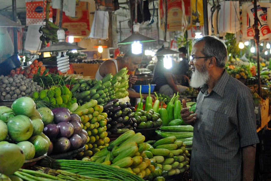 Traders attributed the hike of vegetables to last year's floods and ongoing cold weather, which hampered farming in many places. The Focus Bangla photo was taken form city's Plasaey Bazar.