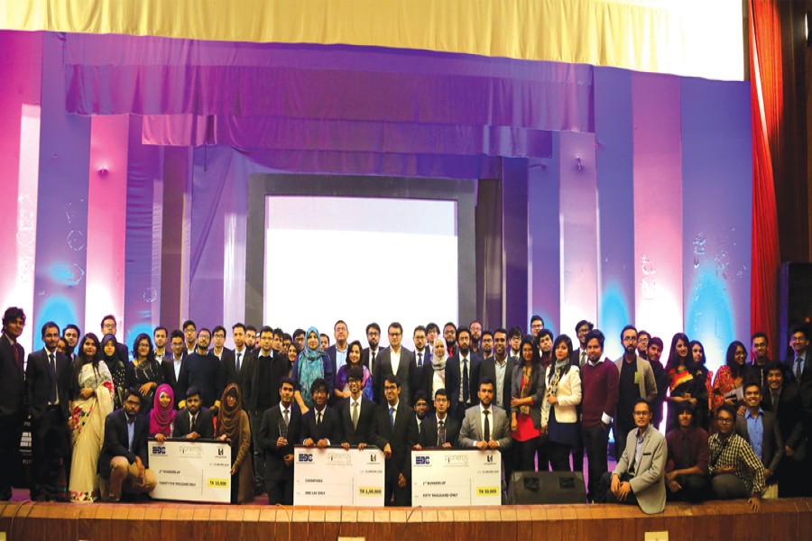 Winners of Pioneros 2.0, held at BUET, with the organisers after the prize giving ceremony