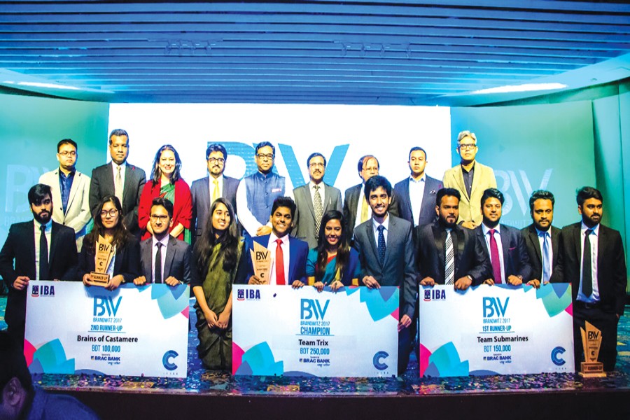 Winning teams of Brandwitz 2017 with dignitaries at Institute of Business Administration (IBA), University of Dhaka