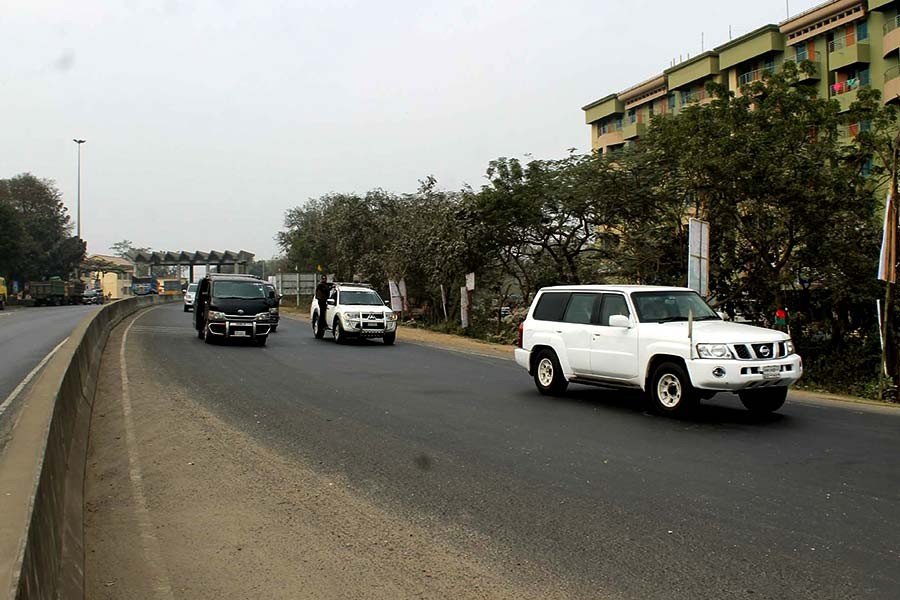 The motorcade of BNP chairperson Khaleda Zia in Brahmanbaria district area on the way to Sylhet on Monday. -Focus Bangla Photo