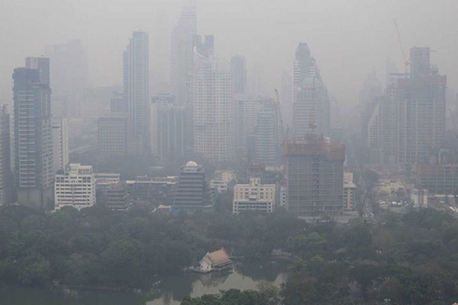 Bangkok issues warning as air pollution hits danger level