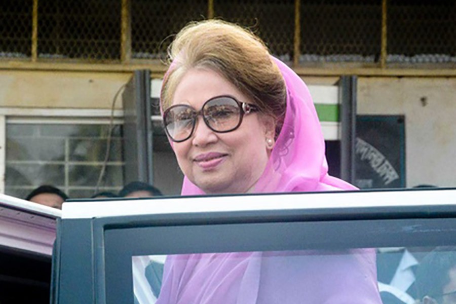 Family members meet Khaleda in prison