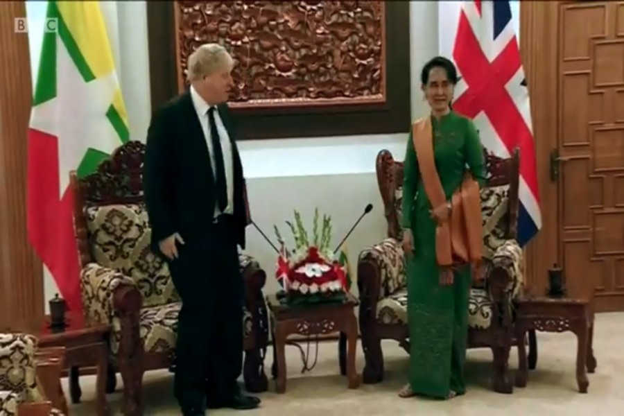 Boris Johnson meets Aung San Suu Kyi for Rohingya talks. -BBC