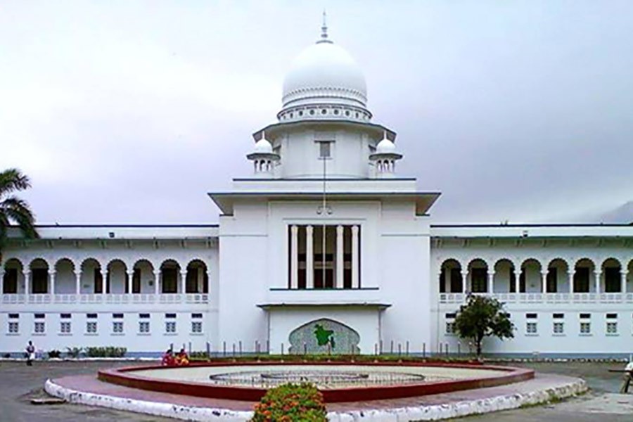 Narayanganj judge seeks apology to SC