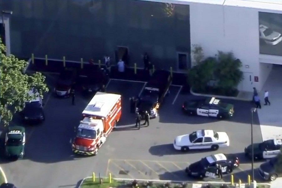 Expelled student kills 17 at Florida high school