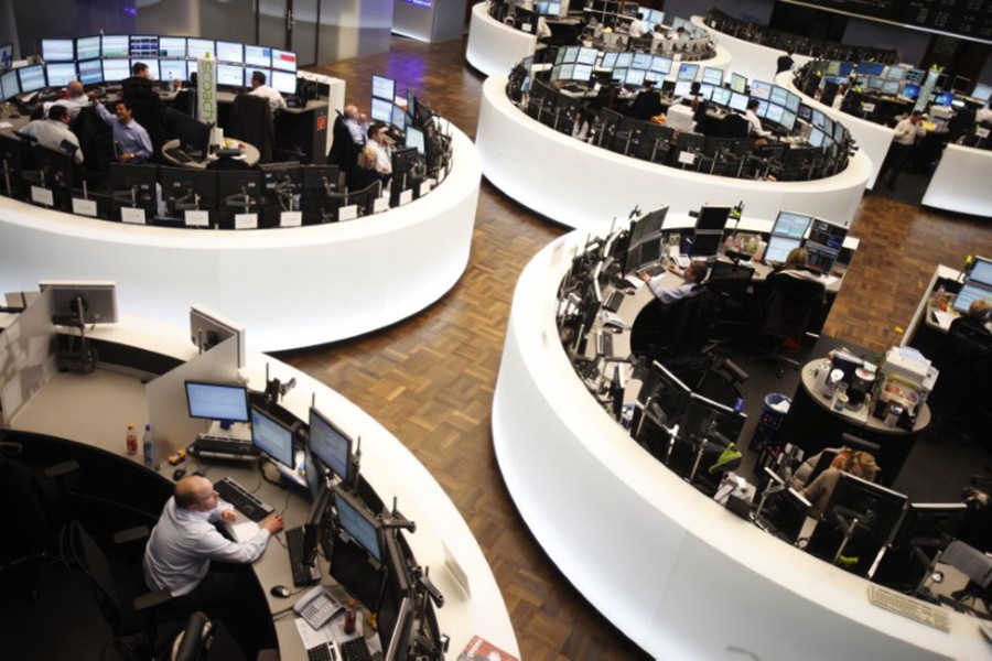 European shares edge back in positive territory