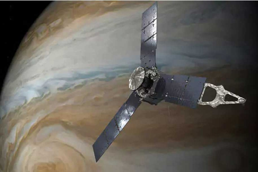 NASA spacecraft strips Jupiter down to its underwear