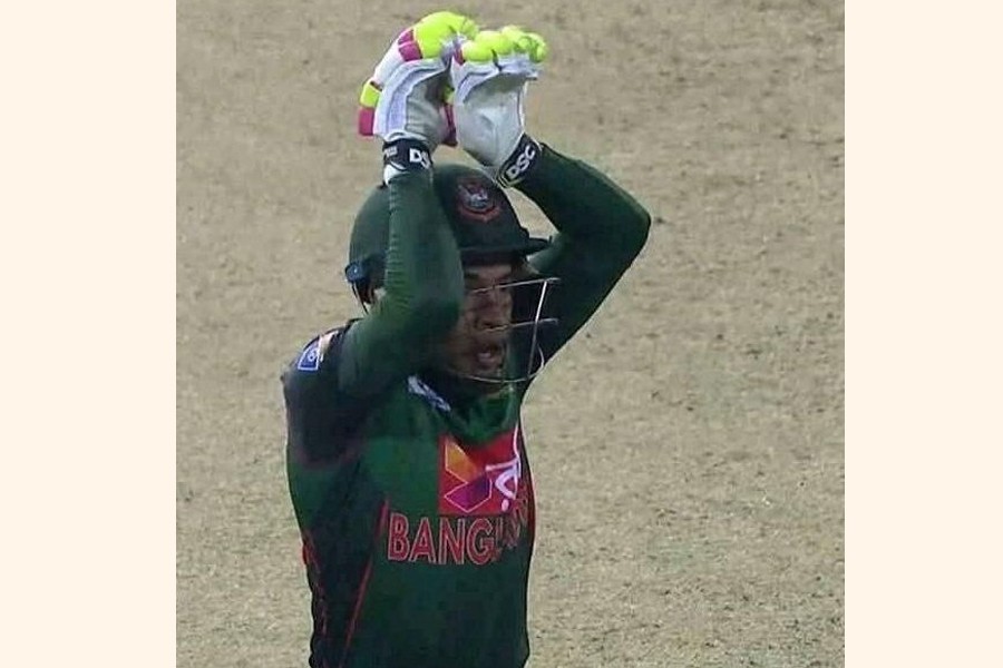 Mushfiqur Rahim celebrates the win against Sri Lanka.