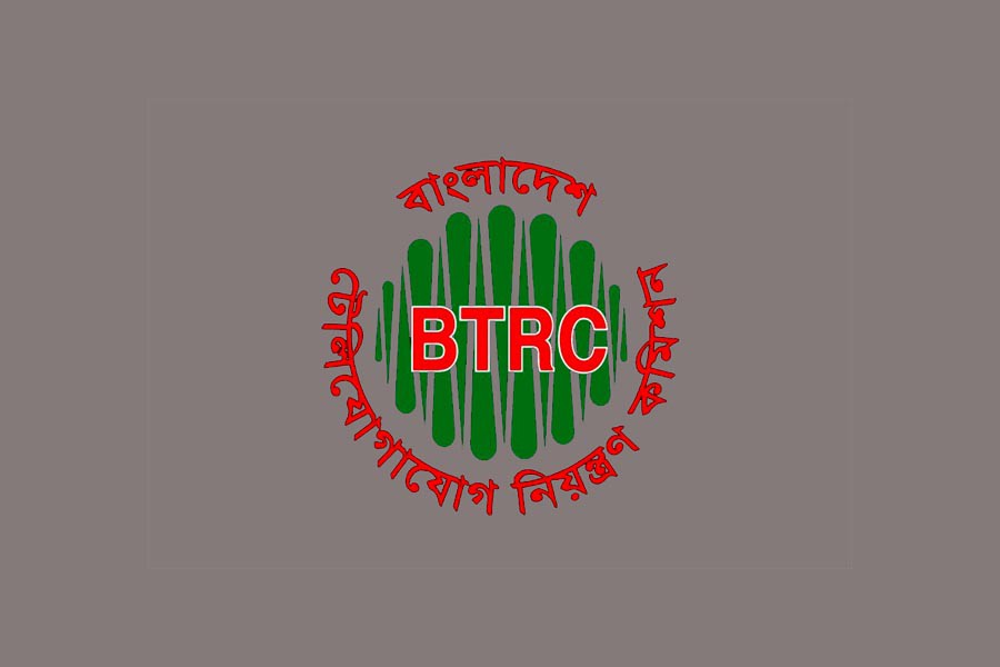 BTRC mulls higher internet prices to curb Facebook ‘addiction’