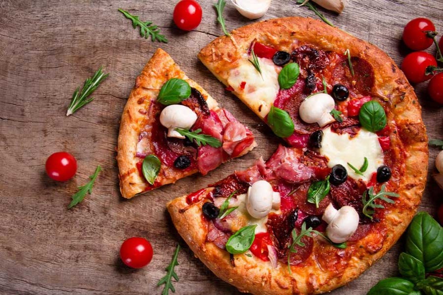 Eating pizza at work enhances productivity: Study