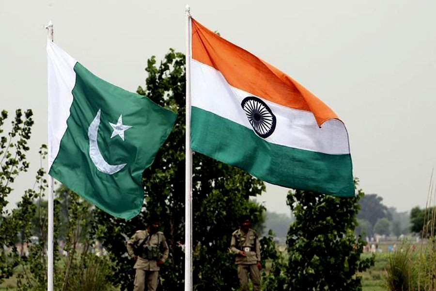 India, Pakistan agree to resolve diplomats' treatment row