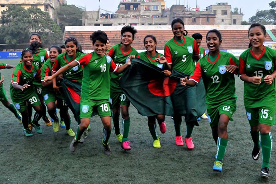 Bangladesh U-15 girls clinch JCGI Youth Football title