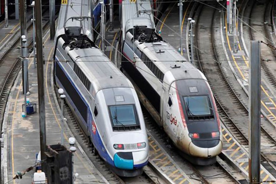 French rail workers call strike to defy Macron’s labour reforms