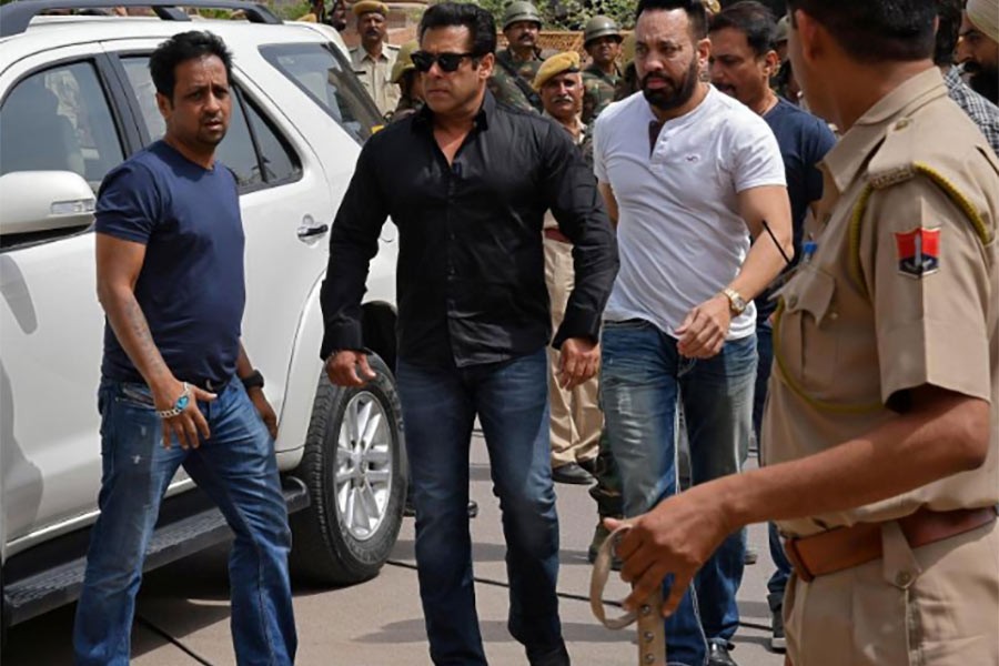 Salman Khan gets bail in blackbuck poaching case