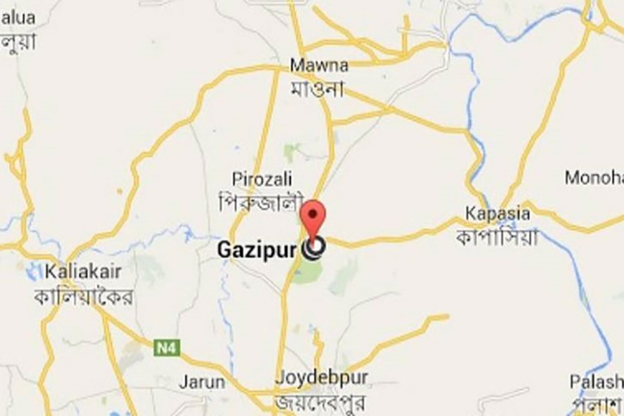 Three die as train derails in Gazipur