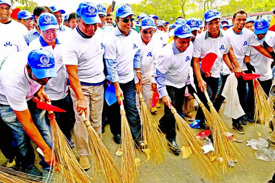 Cleanliness drive in city   