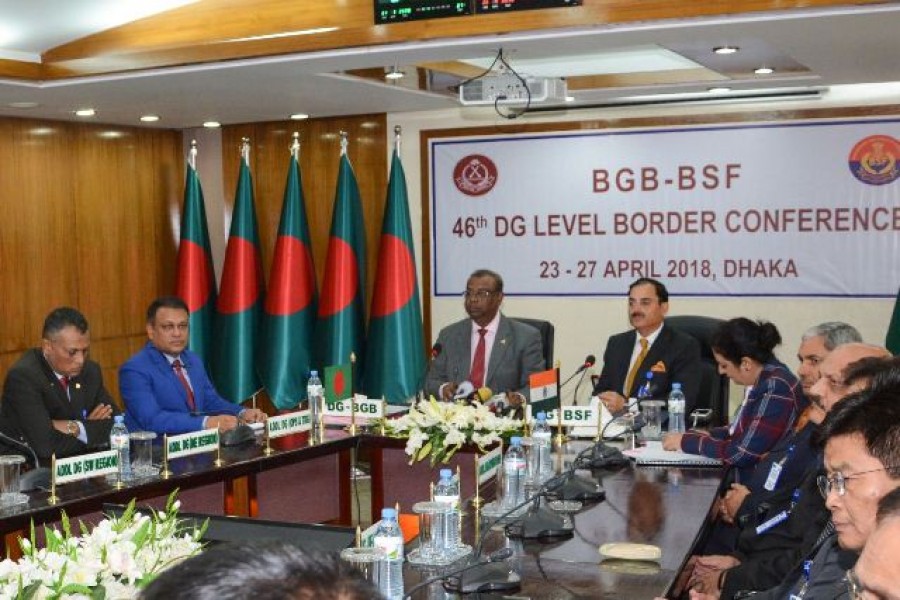 Director Generals of both BGB and BSF at a press conference in the city on Thursday.                       -UNB photo