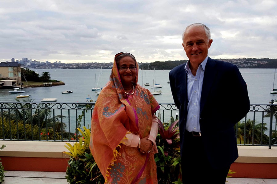 Prime Minister Sheikh Hasina posing for photograph after a meeting with her Australian counterpart Malcom Turnbull in Sydney on Saturday. -Focus Bangla Photo