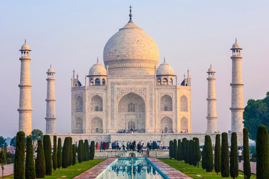 India SC voices concern over Taj Mahal colour change