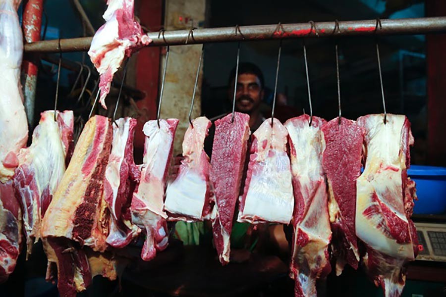 DSCC sets beef price at Tk 450 per kg for Ramadan