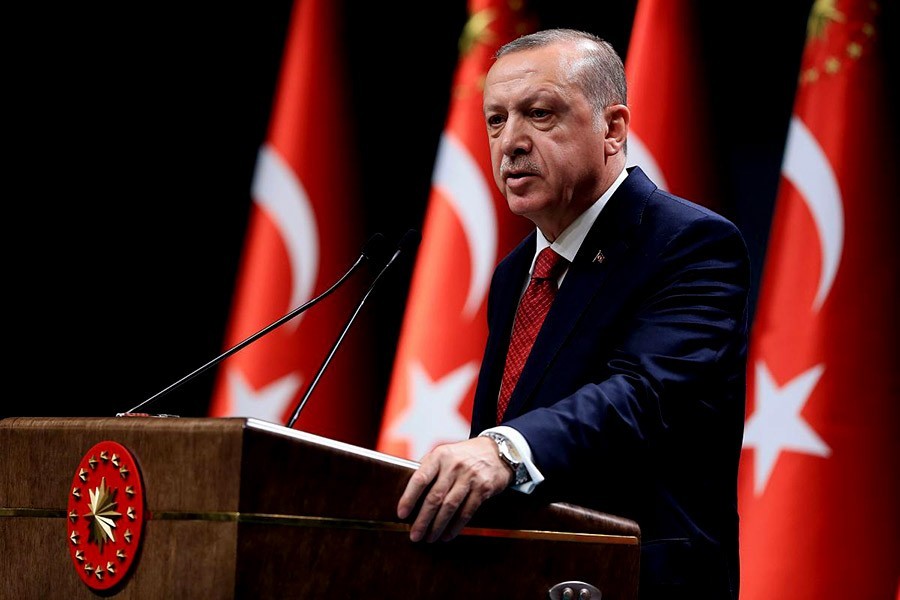 Turkey's President Tayyip Erdogan speaks during a meeting of his ruling AK Party in Ankara, Turkey, November 17, 2017. Reuters.