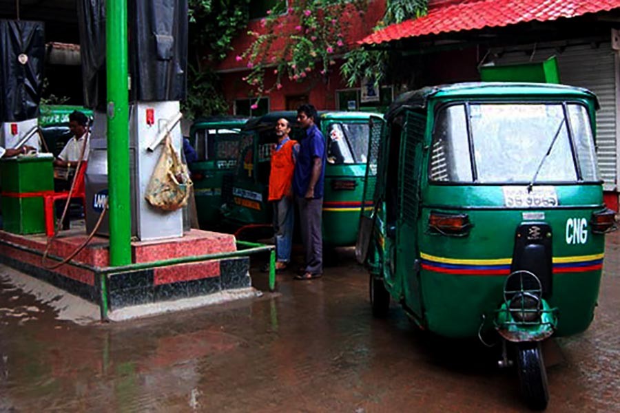 CNG stations to remain open for 24 hrs during Eid: Quader