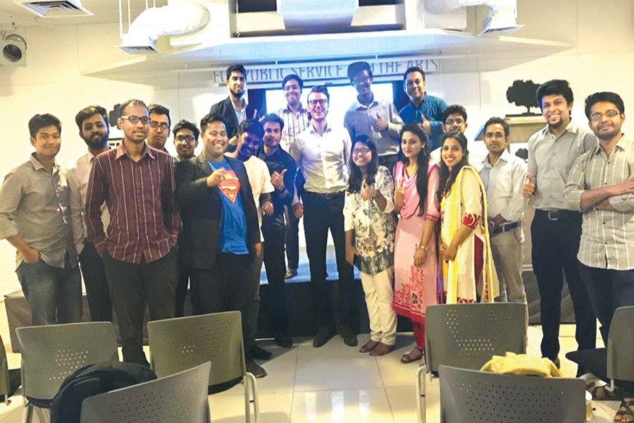 The participants of Megapreneurs 2018 and the team members of the host organisation Young Sustainable Impact (YSI) Bangladesh with Marcus Bruns (centre), co-founder and CEO of YSI, pose for a photo after the the workshop held recently at EMK Centre, Dhaka