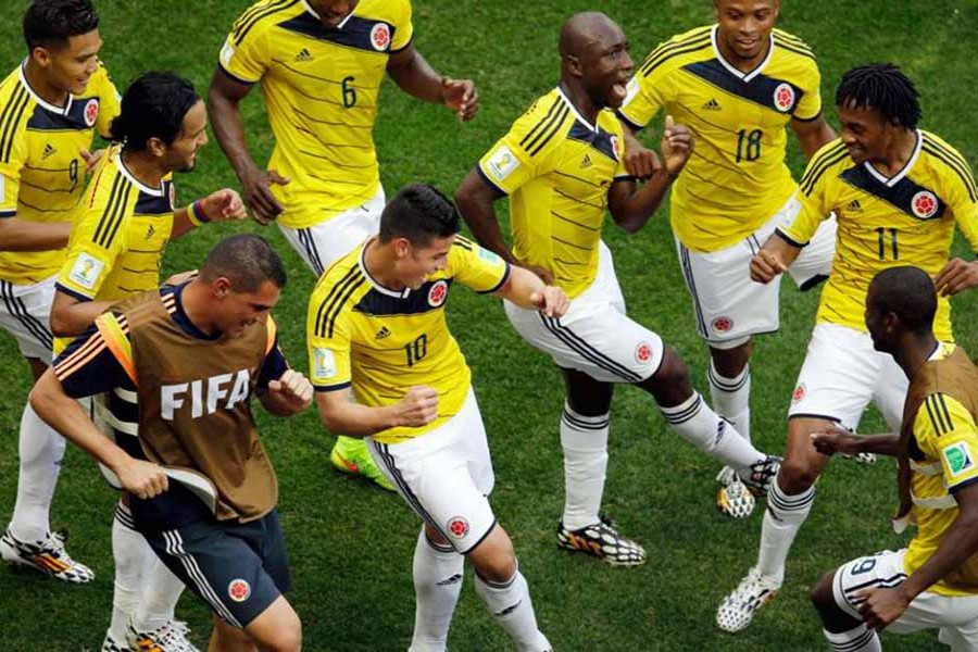 Colombia, Japan thru’ to second round