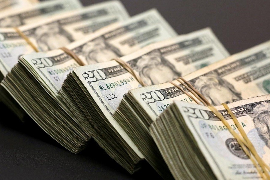 Bundles of banknotes of US Dollar are pictured at a currency exchange shop in Ciudad Juarez, Mexico January 15, 2018. Reuters/File Photo