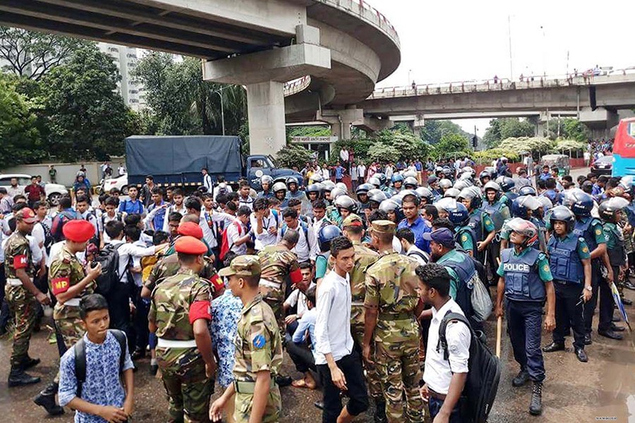 Students from Shaheed Ramiz Uddin Cantonment College took to the streets on Sunday to protest the deaths of two fellow students in a road accident — Focus Bangla photo used for representation