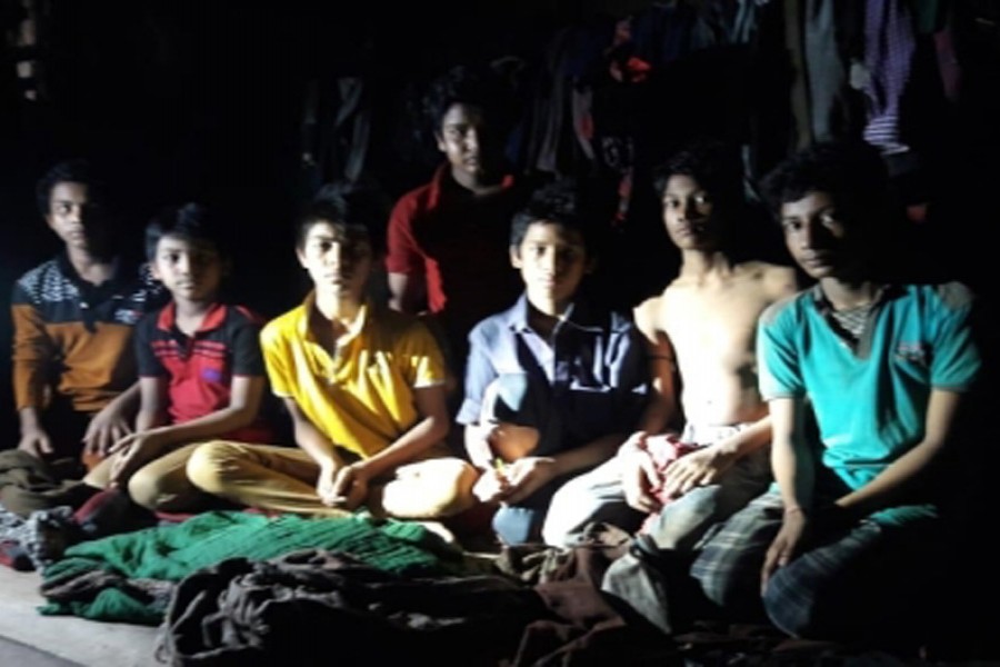 RAB rescues 11 boys from traffickers in Chattogram