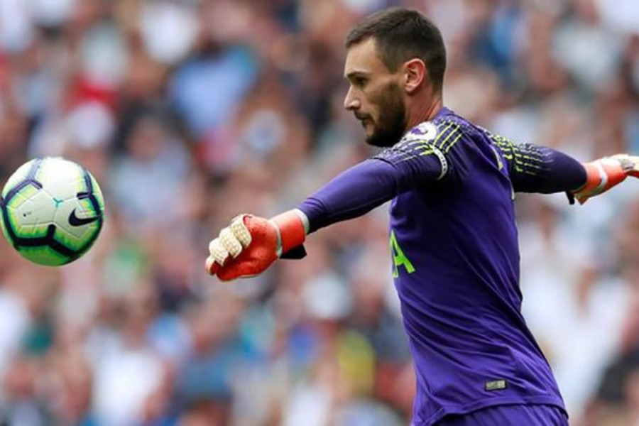 Police charges Tottenham goalkeeper Lloris with drink-driving