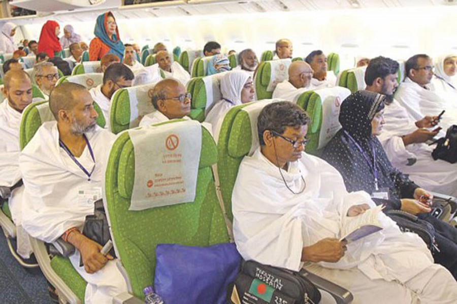 49,716 Hajj pilgrims return home